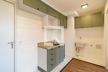 Cozinha de apartamento para alugar com 2 quartos, 34m² em Butantã, São Paulo