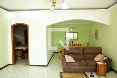 Casa de condomínio para alugar com 290m², 3 quartos e 4 vagasSala