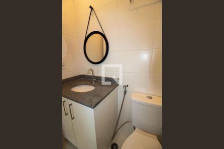 Banheiro de apartamento para alugar com 1 quarto, 24m² em Butantã, São Paulo