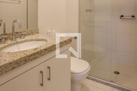 Banheiro da Suíte de apartamento para alugar com 2 quartos, 63m² em Água Branca, São Paulo