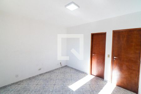 Suite de casa para alugar com 4 quartos, 155m² em Vila Guarani, São Paulo