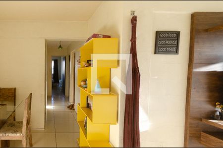 Corredor de apartamento para alugar com 3 quartos, 79m² em Partenon, Porto Alegre