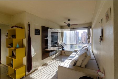 Sala de apartamento à venda com 3 quartos, 79m² em Partenon, Porto Alegre