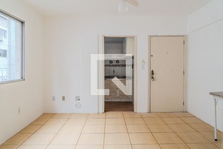 Sala/Quarto de apartamento para alugar com 1 quarto, 27m² em Partenon, Porto Alegre