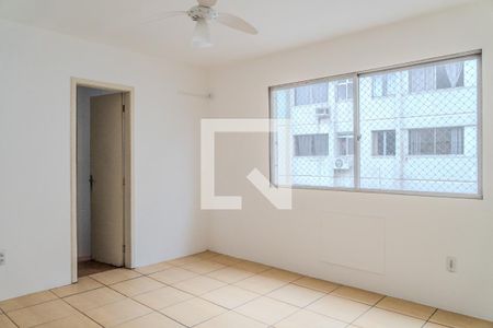 Sala/Quarto de apartamento à venda com 1 quarto, 27m² em Partenon, Porto Alegre