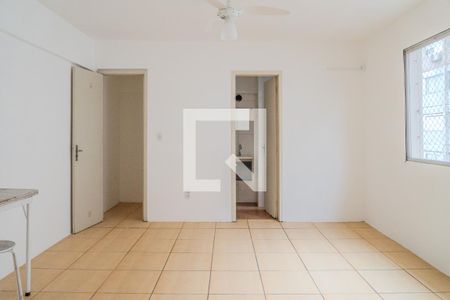 Sala/Quarto de apartamento à venda com 1 quarto, 27m² em Partenon, Porto Alegre