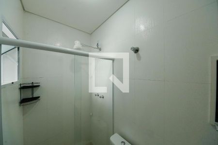 Banheiro de apartamento para alugar com 1 quarto, 36m² em Vila Margarida, São Paulo