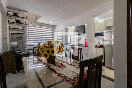 Apartamento à venda com 75m², 3 quartos e 1 vaga Apartamento à venda com 75m², 3 quartos e 1 vagaSala de Jantar