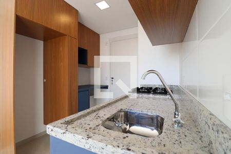 Cozinha de apartamento para alugar com 1 quarto, 25m² em Água Branca, São Paulo