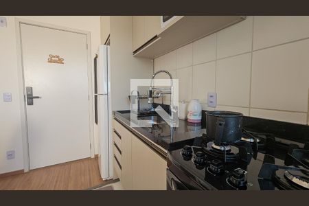 Cozinha de apartamento para alugar com 2 quartos, 41m² em Vila Marari, São Paulo