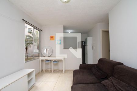 Sala de apartamento para alugar com 2 quartos, 45m² em Água Chata, Guarulhos