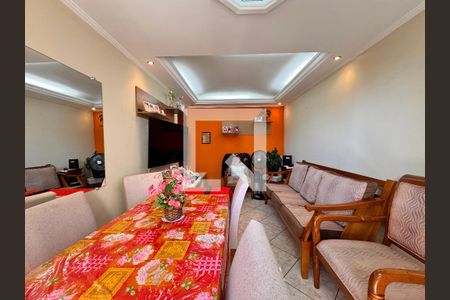 Sala de apartamento à venda com 2 quartos, 56m² em Parque Sao Vicente, Santo André