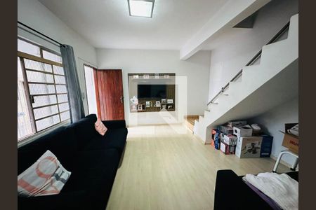 Casa de condomínio à venda com 92m², 4 quartos e 1 vagaFoto 01