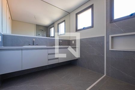 Suíte 1 - Banheiro de casa à venda com 5 quartos, 371m² em Alto de Pinheiros, São Paulo