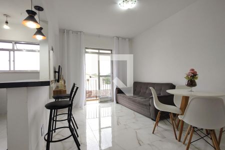 Sala de apartamento à venda com 2 quartos, 60m² em Pechincha, Rio de Janeiro