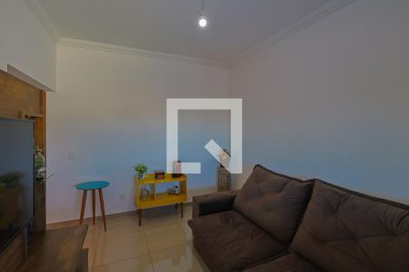 Sala de casa à venda com 3 quartos, 360m² em Santo André, Belo Horizonte
