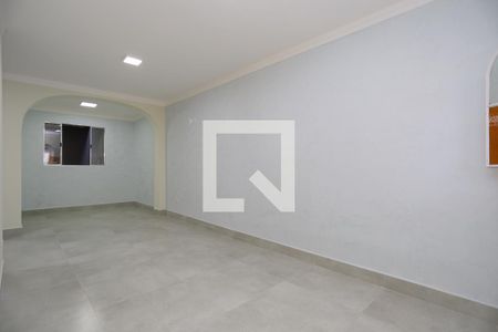 Sala de casa à venda com 3 quartos, 150m² em Vila Bianca, São Paulo