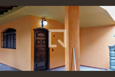 Entrada de casa à venda com 4 quartos, 270m² em Conjunto California, Belo Horizonte