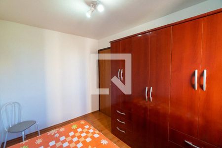 Quarto 2 de apartamento para alugar com 2 quartos, 58m² em Residencial Taipas, São Paulo