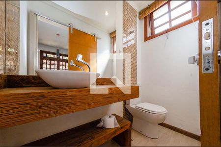 Lavabo de casa à venda com 3 quartos, 310m² em Alto dos Pinheiros, Belo Horizonte