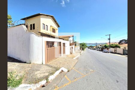 Fachada de casa à venda com 4 quartos, 250m² em Joá, Lagoa Santa