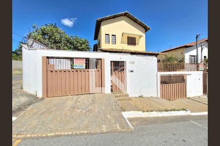 Fachada de casa à venda com 4 quartos, 250m² em Joá, Lagoa Santa