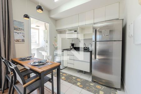 Sala/Cozinha de apartamento para alugar com 1 quarto, 49m² em Centro, São Paulo