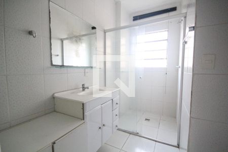 Banheiro da Suíte 1 de apartamento para alugar com 2 quartos, 70m² em Cambuci, São Paulo