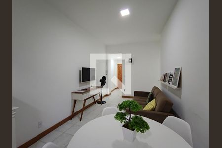 Sala de apartamento para alugar com 2 quartos, 58m² em Copacabana, Rio de Janeiro