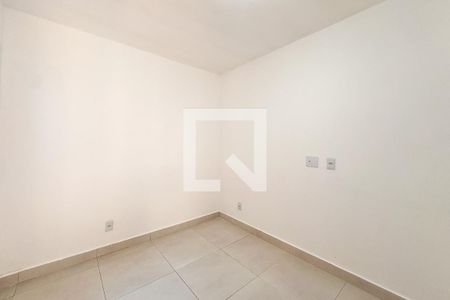 Quarto 1 de apartamento para alugar com 2 quartos, 41m² em Lapa de Baixo, São Paulo
