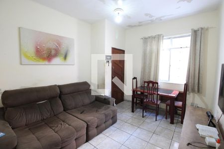 Sala de casa para alugar com 2 quartos, 50m² em Marechal Hermes, Rio de Janeiro