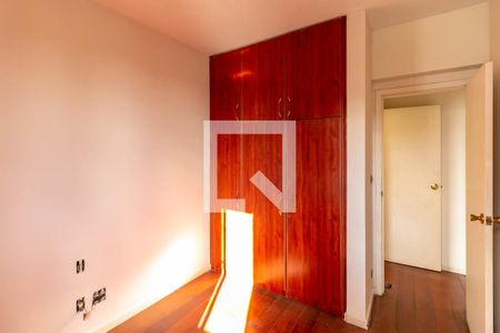 Quarto 1 de apartamento para alugar com 3 quartos, 117m² em Buritis, Belo Horizonte