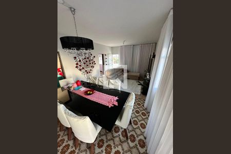 Casa à venda com 7 quartos, 360m² em São Geraldo, Belo Horizonte