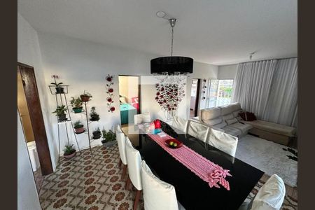 Casa à venda com 7 quartos, 360m² em São Geraldo, Belo Horizonte