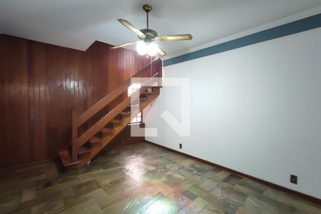 Sala de Estar de casa para alugar com 3 quartos, 255m² em Parque da Figueira, Campinas