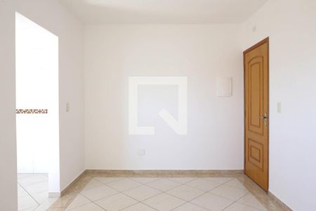Sala de apartamento à venda com 2 quartos, 75m² em Vila Alzira, Santo André