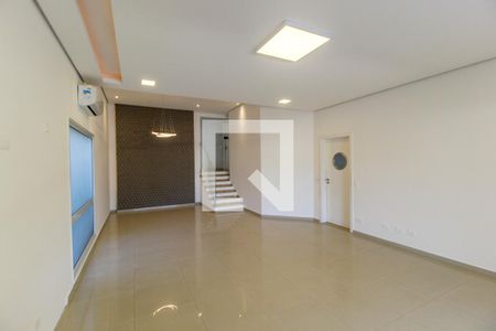 Sala de casa de condomínio à venda com 4 quartos, 390m² em Alphaville, Santana de Parnaíba