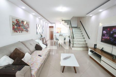 Casa de condomínio à venda com 300m², 5 quartos e 2 vagasSala de Estar