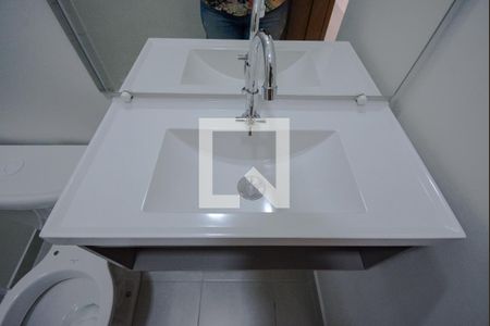 Casa à venda com 110m², 3 quartos e 1 vaga Casa à venda com 110m², 3 quartos e 1 vagaBanheiro Social