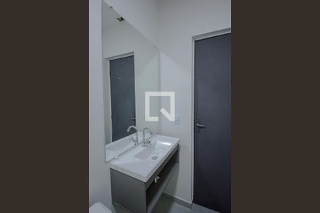 Casa à venda com 110m², 3 quartos e 1 vaga Casa à venda com 110m², 3 quartos e 1 vagaBanheiro da suite