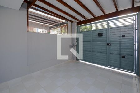Casa à venda com 110m², 3 quartos e 1 vaga Casa à venda com 110m², 3 quartos e 1 vagaGaragem