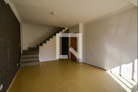 Casa de condomínio para alugar com 149m², 3 quartos e 2 vagasSala