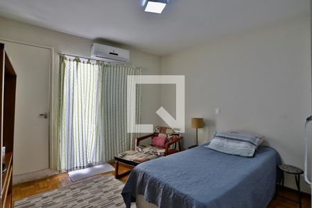 Quarto 2 de casa para alugar com 2 quartos, 140m² em Vila Regente Feijó, São Paulo