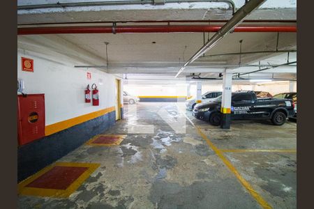 Garagem de apartamento à venda com 1 quarto, 42m² em Vila Paiva, São Paulo