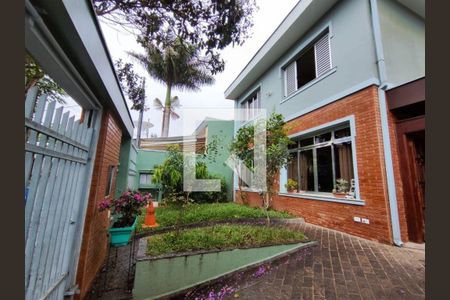 Casa à venda com 3 quartos, 200m² em Vila Gomes, São Paulo