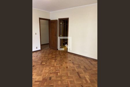 Casa à venda com 4 quartos, 400m² em Vila Sonia, São Paulo