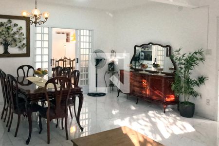 Sala de estar e jantar de apartamento para alugar com 3 quartos, 147m² em Ponta da Praia, Santos