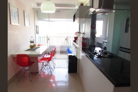 Sala de apartamento à venda com 3 quartos, 72m² em Jardim Caner, Taboão da Serra
