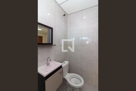 Banheiro de apartamento para alugar com 1 quarto, 50m² em Osvaldo Cruz, Rio de Janeiro