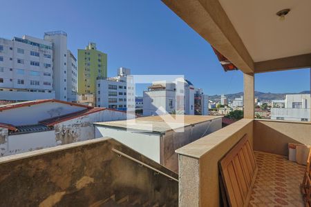 Sacada de casa à venda com 4 quartos, 720m² em Santa Ines, Belo Horizonte